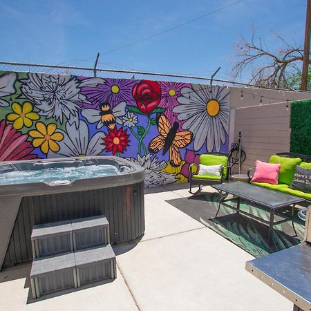 Bohemian Chic An Eclectic Escape-Hot Tub-Pet Friendly-No Pet Fees! Villa Albuquerque Ngoại thất bức ảnh