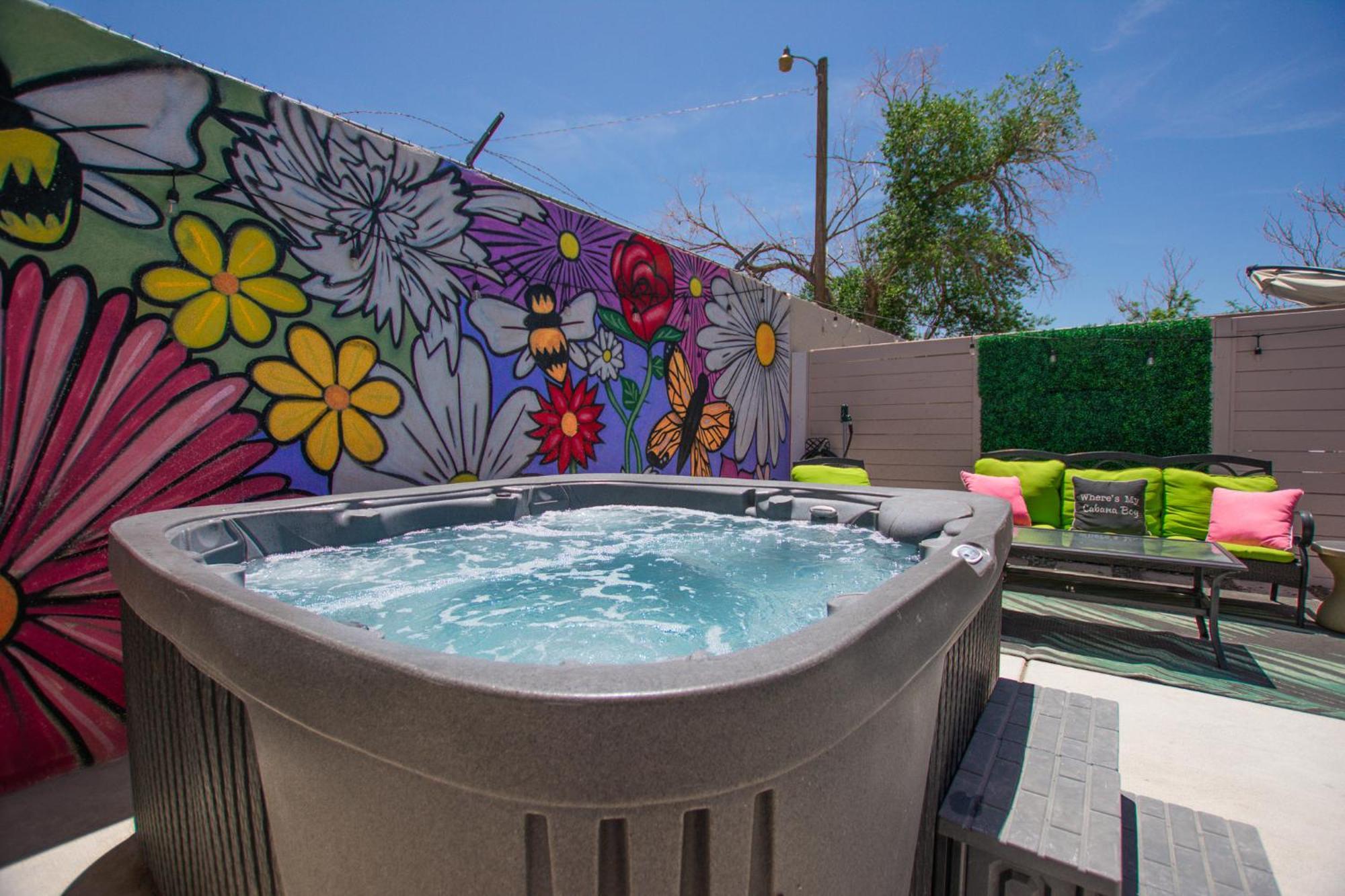 Bohemian Chic An Eclectic Escape-Hot Tub-Pet Friendly-No Pet Fees! Villa Albuquerque Ngoại thất bức ảnh