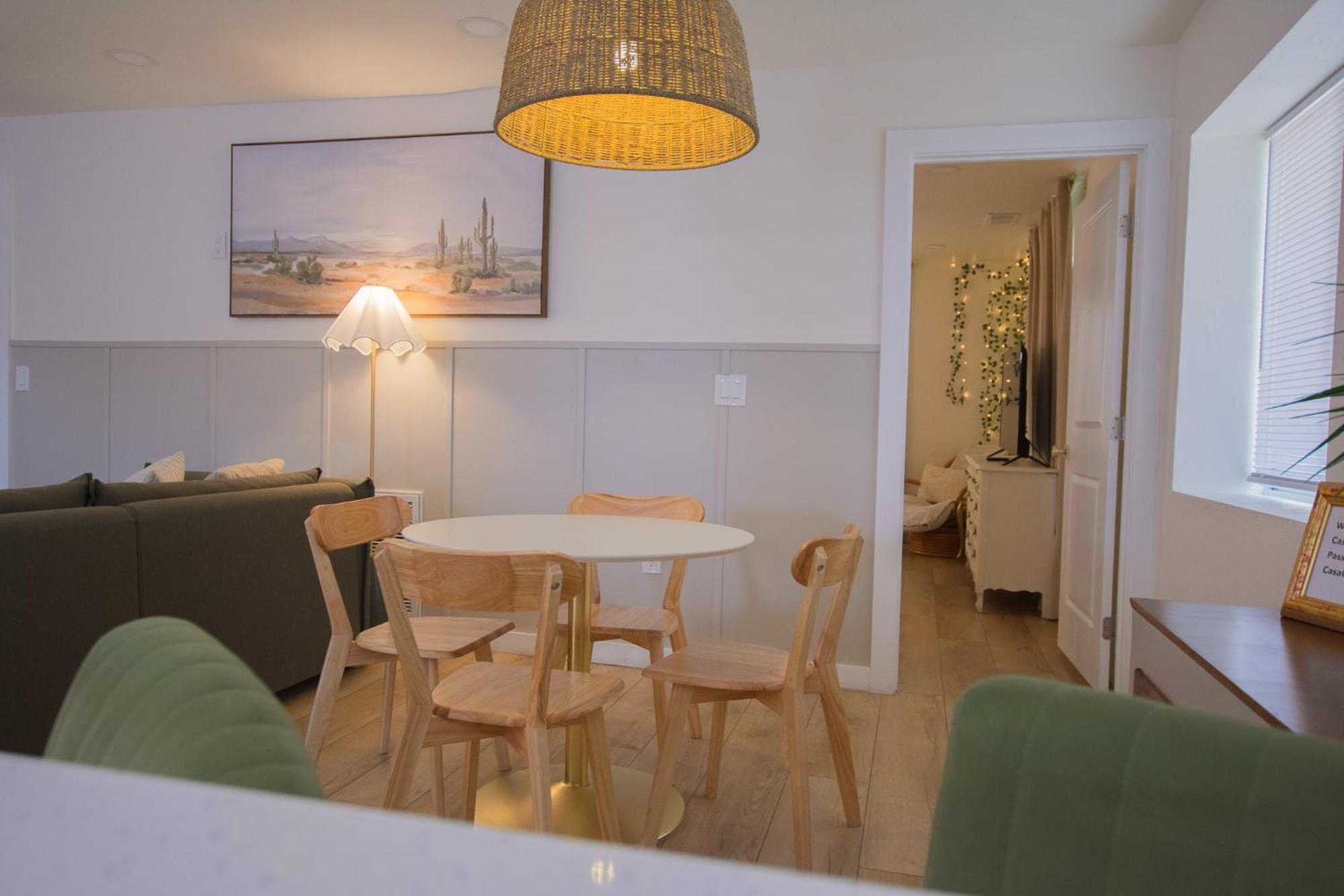 Bohemian Chic An Eclectic Escape-Hot Tub-Pet Friendly-No Pet Fees! Villa Albuquerque Ngoại thất bức ảnh