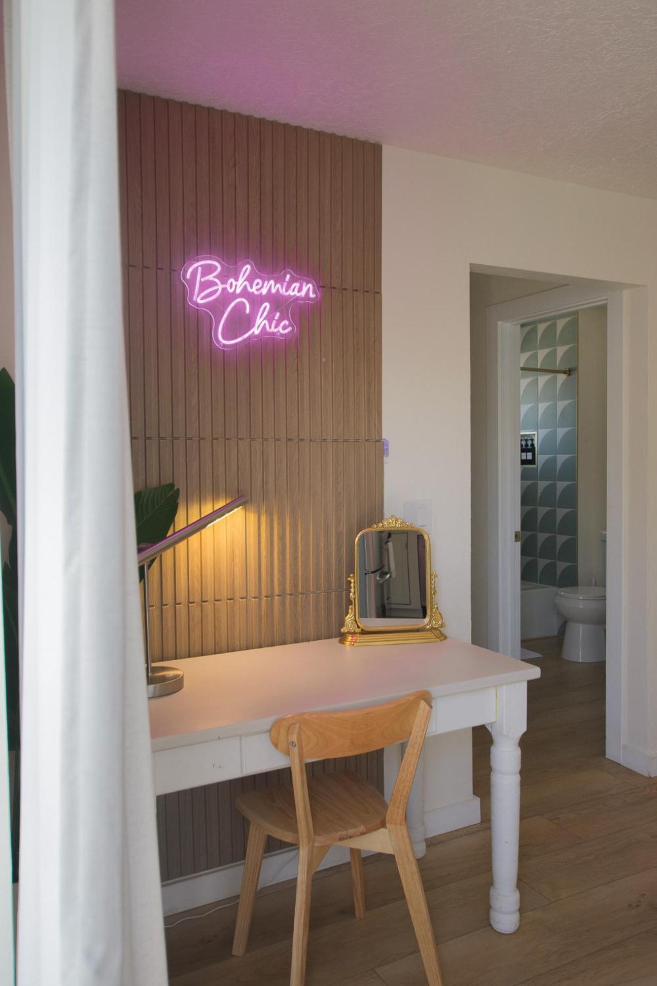 Bohemian Chic An Eclectic Escape-Hot Tub-Pet Friendly-No Pet Fees! Villa Albuquerque Ngoại thất bức ảnh